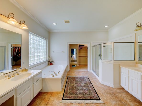 4815 N Pine Brook Way, Houston TX 77059