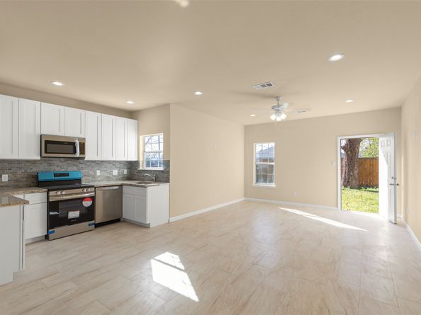 7754 Avenue J, Houston TX 77012