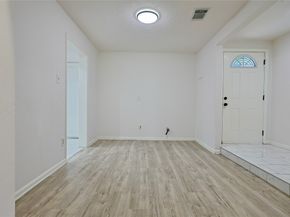 9910 Kent Towne Lane, Sugar Land TX 77498