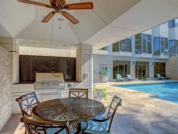 2001 Holcombe Boulevard PH4, Houston TX 77030
