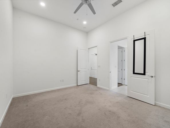 4820 Caroline Street 507, Houston TX 77004
