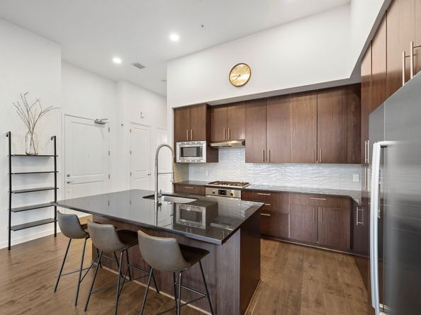 4820 Caroline Street 507, Houston TX 77004