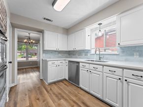 9407 Brooding Oak Circle, Houston TX 77096