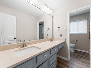 9407 Brooding Oak Circle, Houston TX 77096