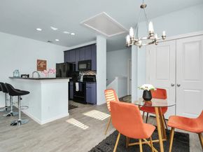 5411 Lindsay Lane, Houston TX 77011