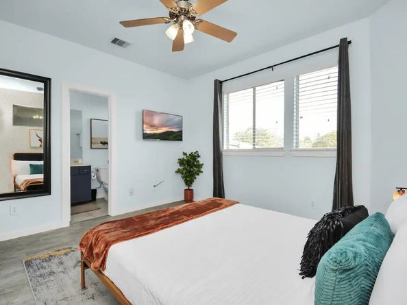 5411 Lindsay Lane, Houston TX 77011