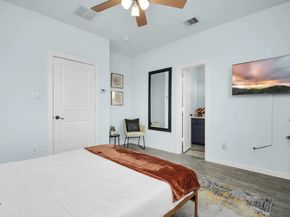 5411 Lindsay Lane, Houston TX 77011