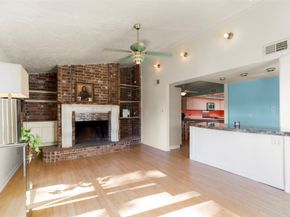 10522 Gulfstream Lane, Sugar Land TX 77498