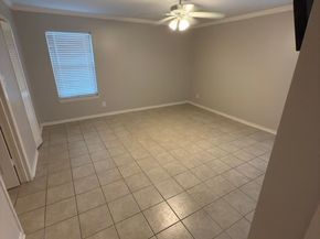 6401 Skyline Drive 34, Houston TX 77057