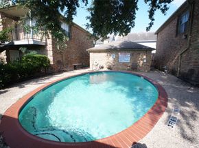 6401 Skyline Drive 34, Houston TX 77057