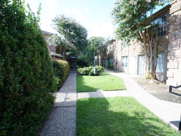 6401 Skyline Drive 34, Houston TX 77057