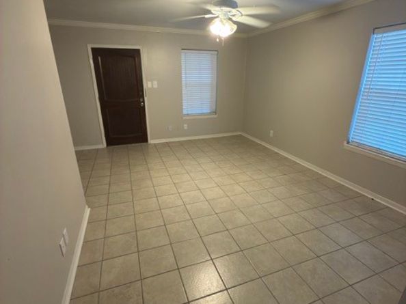 6401 Skyline Drive 34, Houston TX 77057