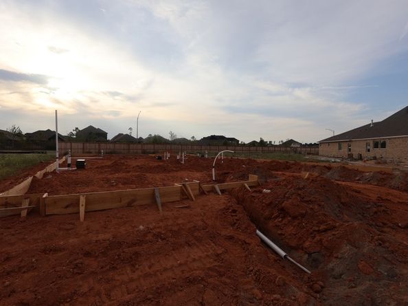 210 Sweetwater Rill Drive, Conroe TX 77304