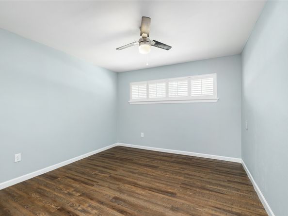 4923 Valkeith Drive, Houston TX 77096