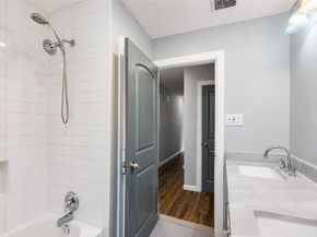 4923 Valkeith Drive, Houston TX 77096