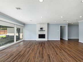4923 Valkeith Drive, Houston TX 77096