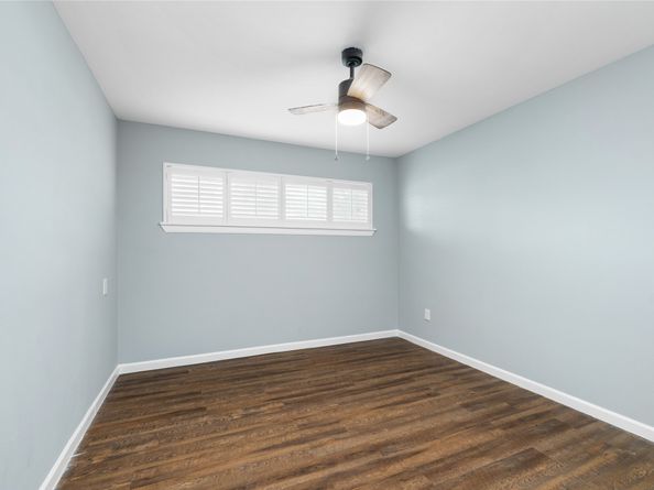 4923 Valkeith Drive, Houston TX 77096