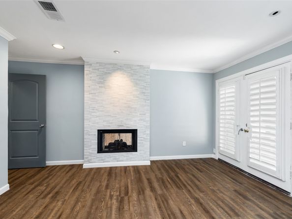 4923 Valkeith Drive, Houston TX 77096
