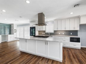 4923 Valkeith Drive, Houston TX 77096