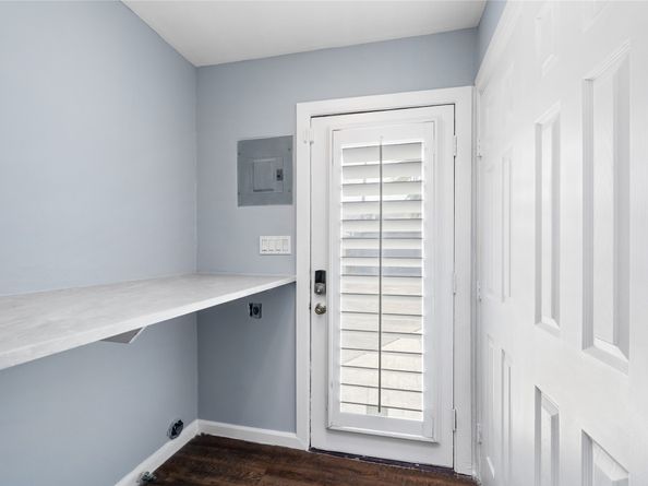 4923 Valkeith Drive, Houston TX 77096