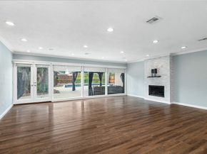 4923 Valkeith Drive, Houston TX 77096