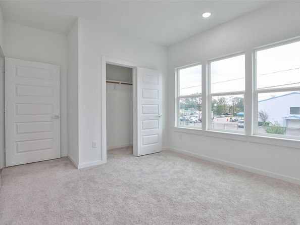 9347 Lavender Street, North Houston TX 77016