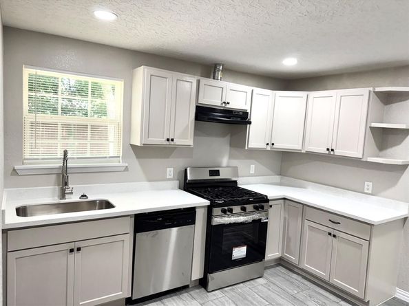 1106 Aubert Street, Houston TX 77017