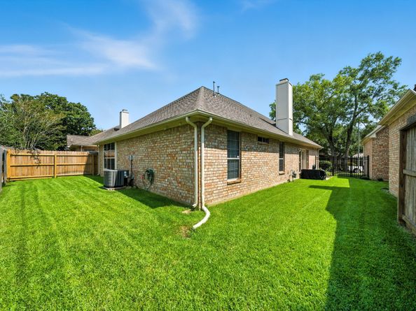 3911 Princeton Park Court, Pasadena TX 77058