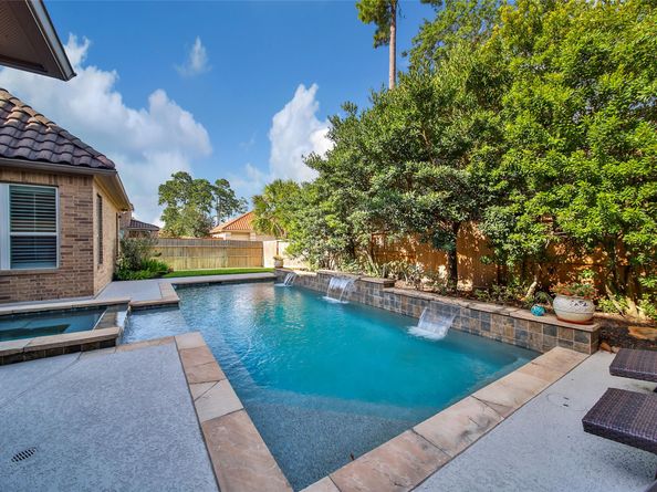 15614 Lake Iris Drive, Houston TX 77070