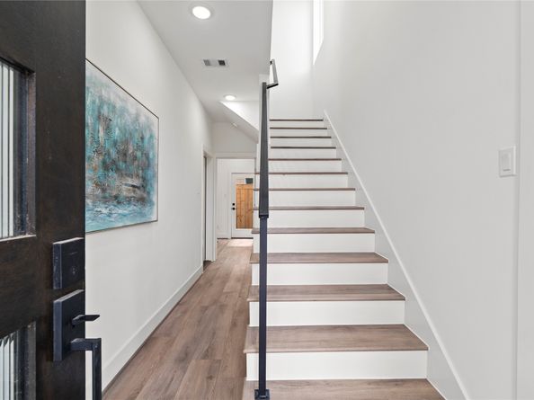 216 E 31ST 1/2 Street A, Houston TX 77018