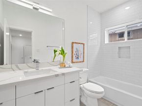 216 E 31ST 1/2 Street A, Houston TX 77018