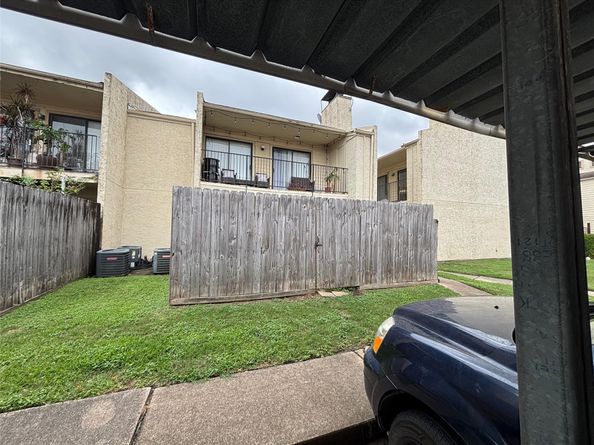 10075 Westpark Drive 40, Houston TX 77042