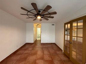 10075 Westpark Drive 40, Houston TX 77042