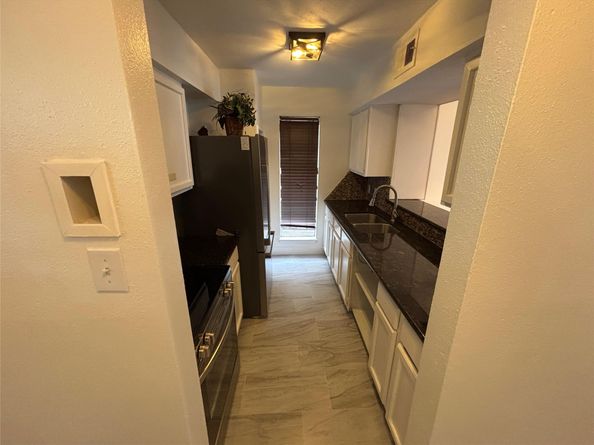 10075 Westpark Drive 40, Houston TX 77042