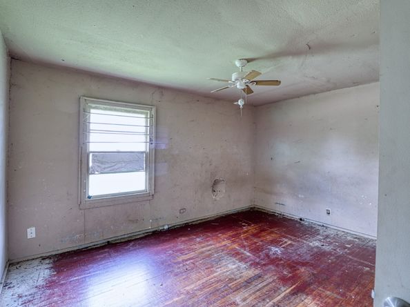 5942 Southridge Street, Houston TX 77033