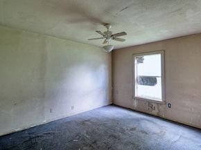 5942 Southridge Street, Houston TX 77033