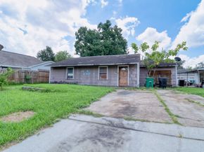5942 Southridge Street, Houston TX 77033