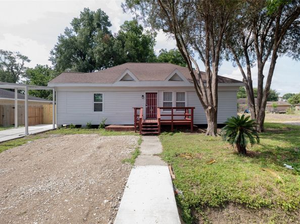 2703 Areba Street, Houston TX 77091