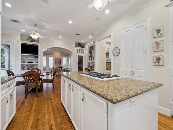2309 Shakespeare Street, Houston TX 77030