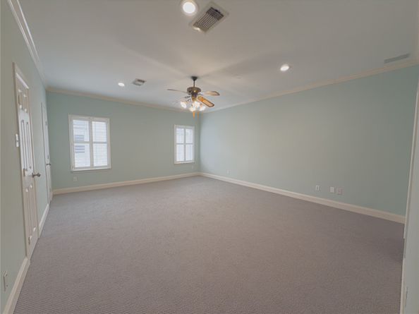 2976 Holly Hall Street 2976, Houston TX 77054