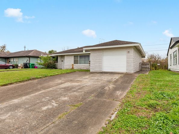 5622 Beldart Street, Houston TX 77033