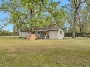 1725 Strawn Road, Houston TX 77039