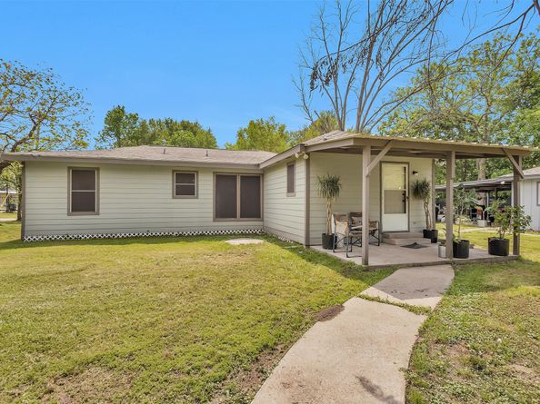 1725 Strawn Road, Houston TX 77039