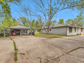 1725 Strawn Road, Houston TX 77039
