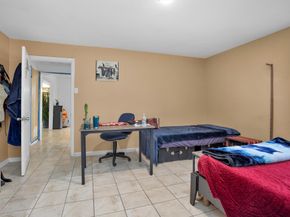 1725 Strawn Road, Houston TX 77039