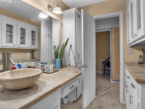 1725 Strawn Road, Houston TX 77039