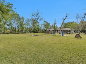 1725 Strawn Road, Houston TX 77039