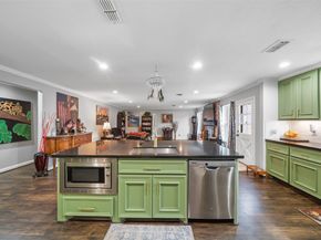 5923 Old Lodge Drive, Houston TX 77066
