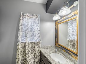 5923 Old Lodge Drive, Houston TX 77066