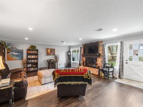 5923 Old Lodge Drive, Houston TX 77066